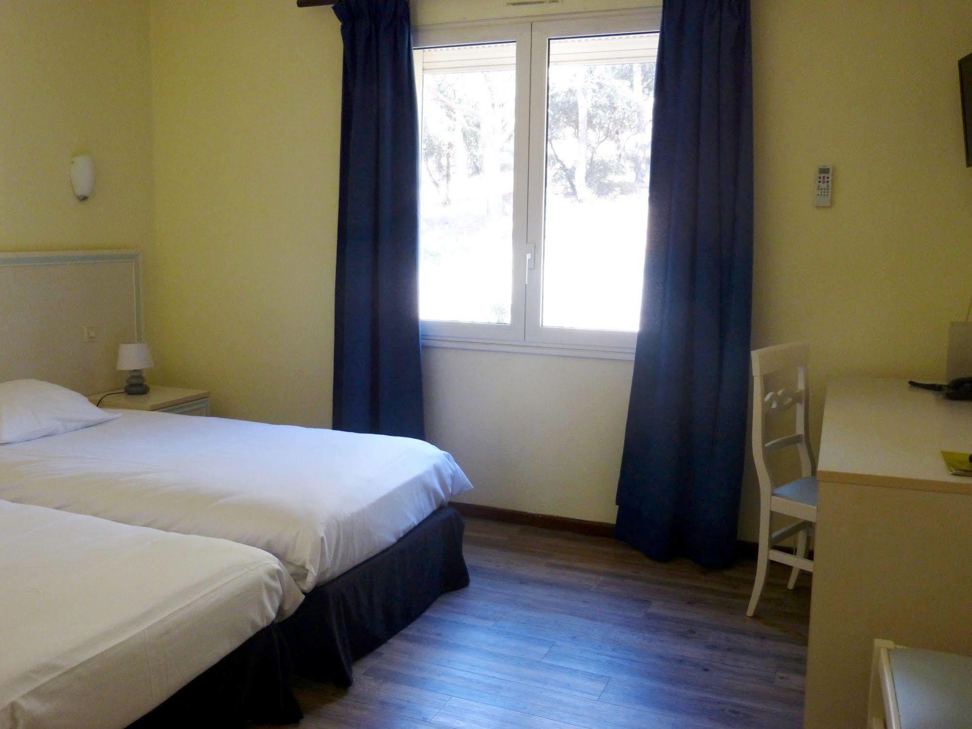 סלון-דה-פרובנס Best Western Domaine De Roquerousse מראה חיצוני תמונה