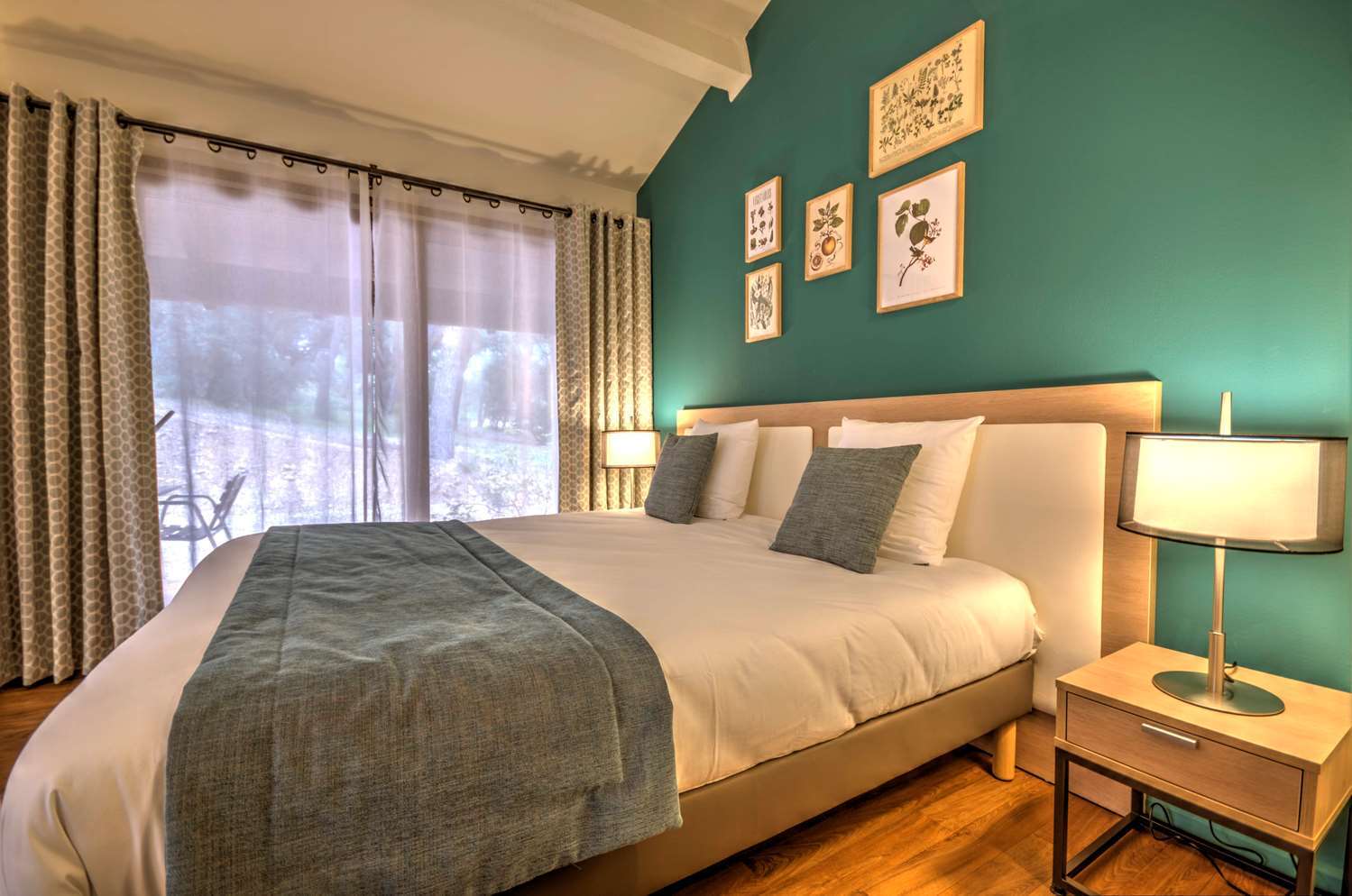 סלון-דה-פרובנס Best Western Domaine De Roquerousse מראה חיצוני תמונה